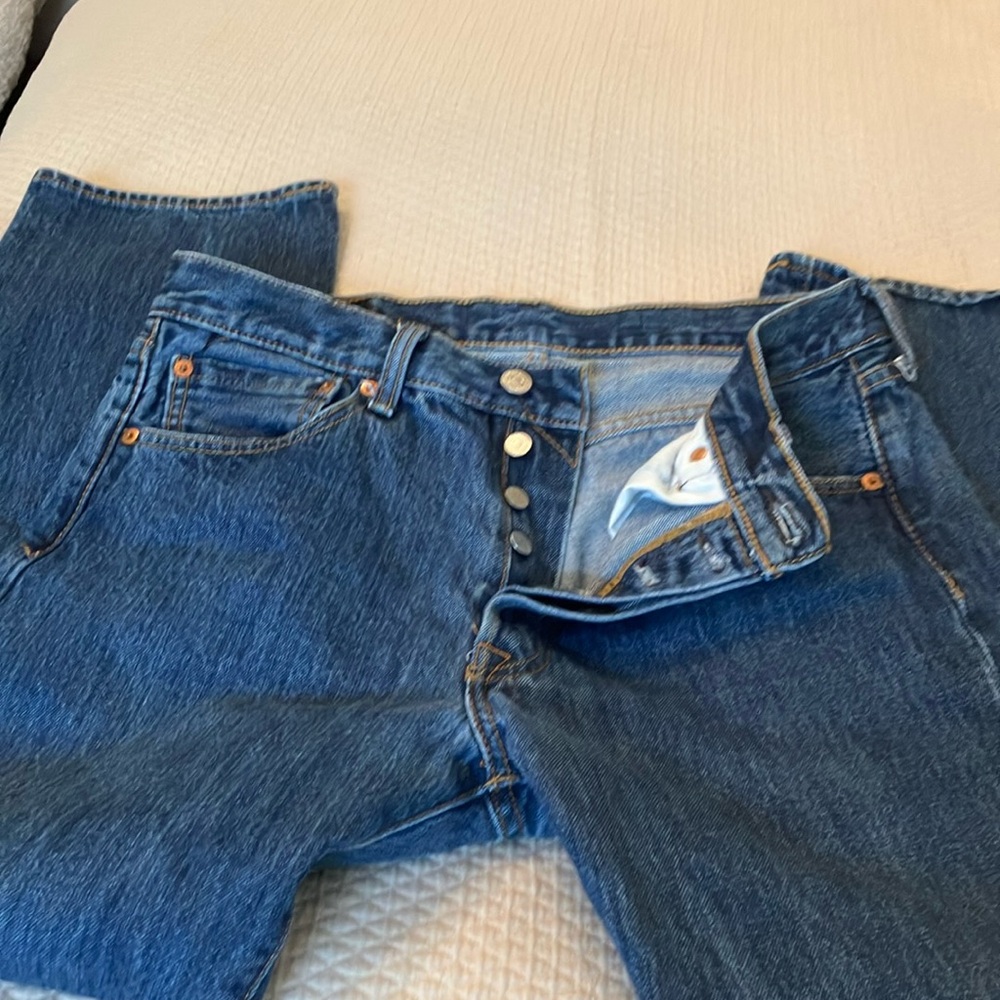 Levi’s 501 men’s jeans size 32 x 30.  Excellent condition.  No rips or tears.